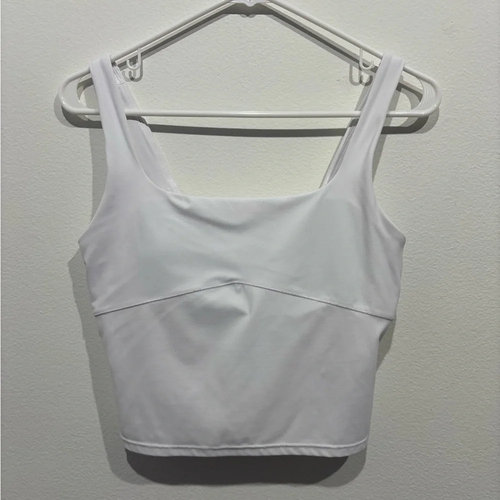 Vuori Alltheform Tank Size Small - Picture 1 of 4